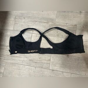 SHEFIT Ultimate High Impact Fully-Adjustable Sports Bra